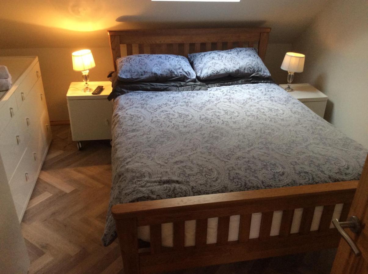 2 Bedroom Furnished Apartment In A Rural Position Stone  Εξωτερικό φωτογραφία